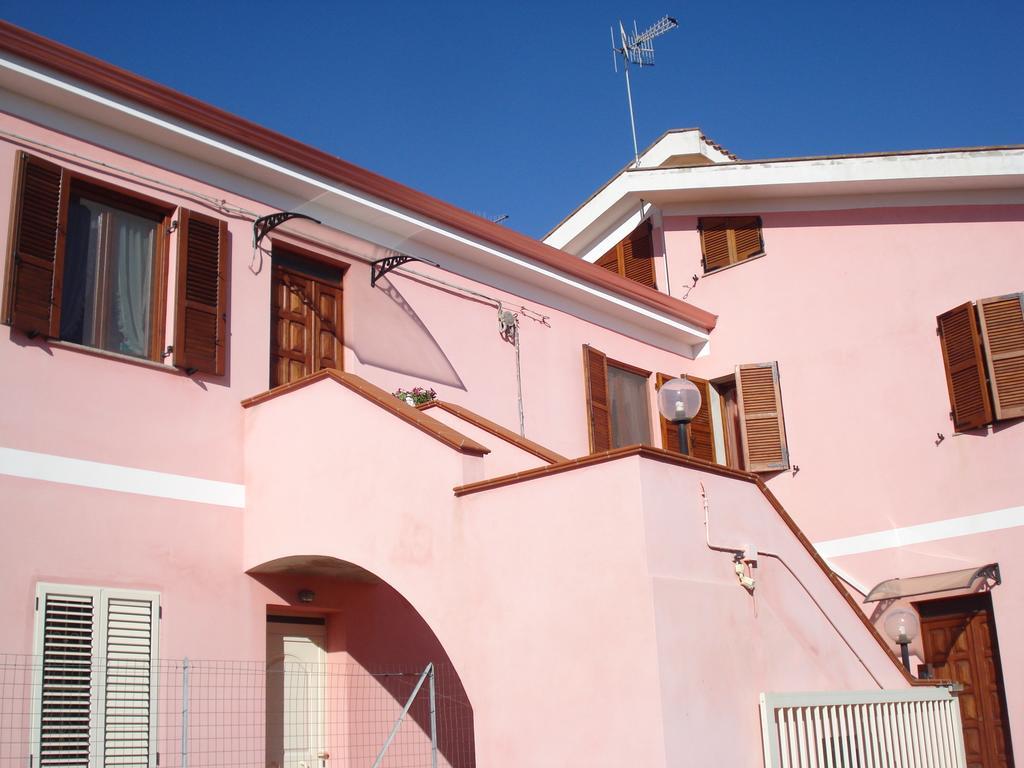 L'Aurora Viola Acomodação com café da manhã Carbonia Exterior foto